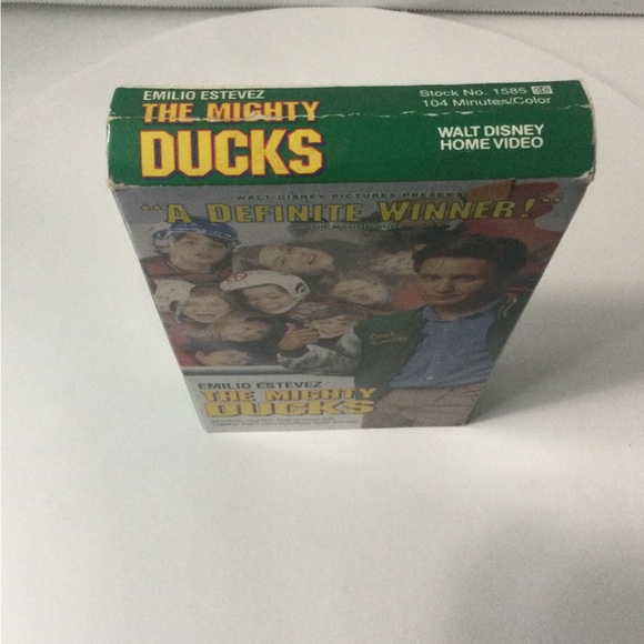 The Mighty Ducks Pre-Owned VHS Tape - Picture 5 of 7
